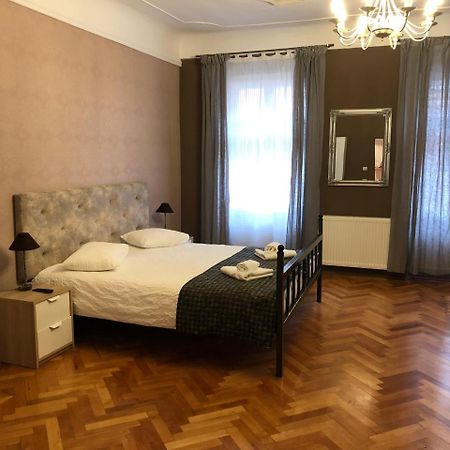 Poet Pastior Residence Сибиу Экстерьер фото