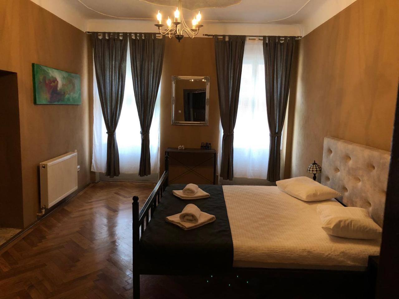 Poet Pastior Residence Сибиу Экстерьер фото