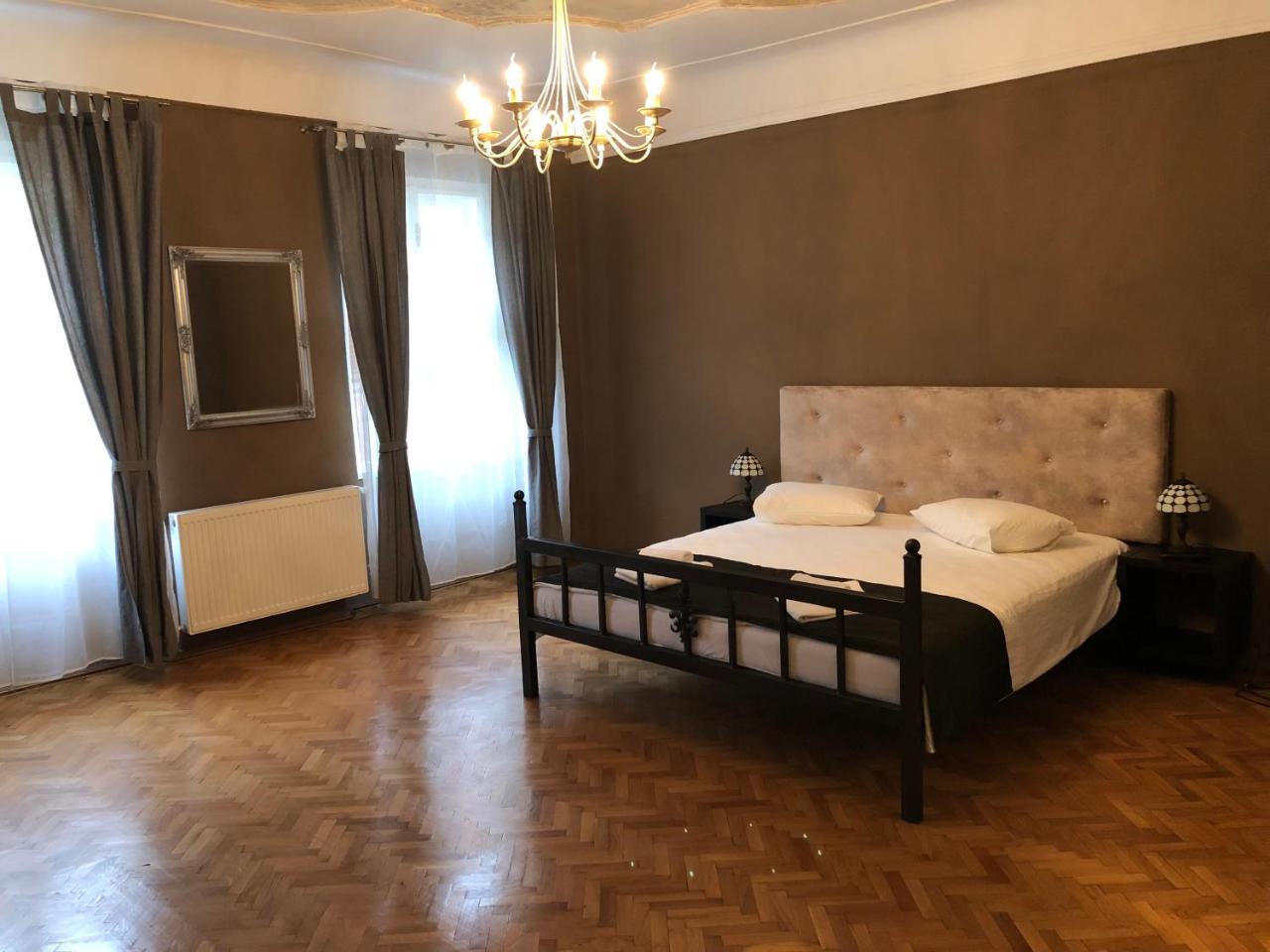 Poet Pastior Residence Сибиу Экстерьер фото