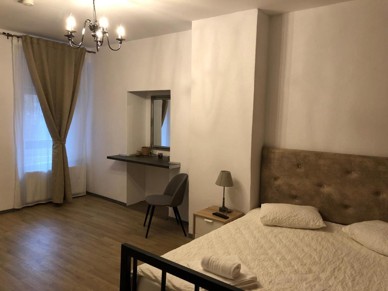 Poet Pastior Residence Сибиу Экстерьер фото