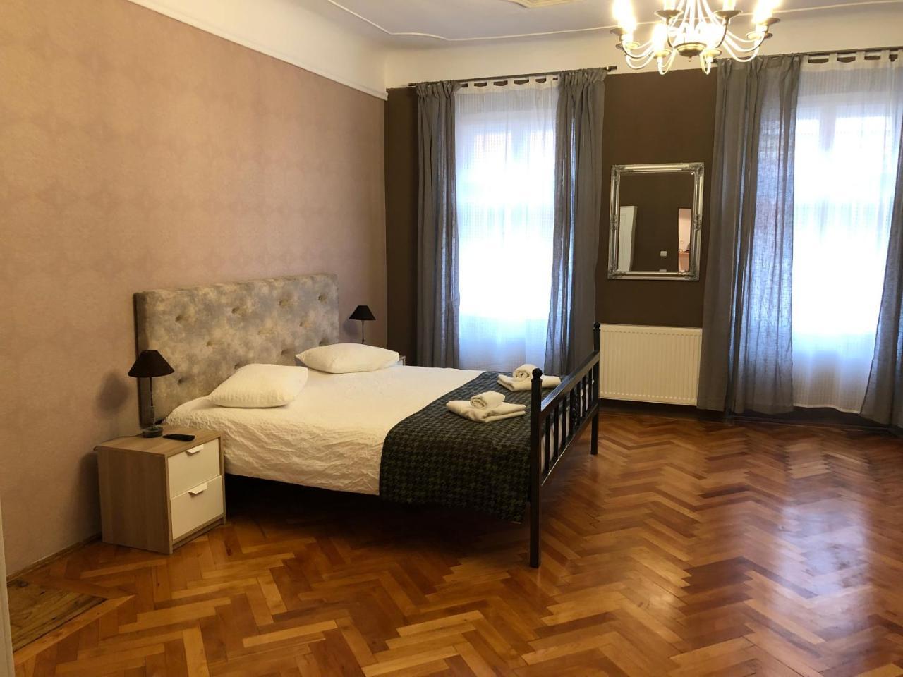 Poet Pastior Residence Сибиу Экстерьер фото