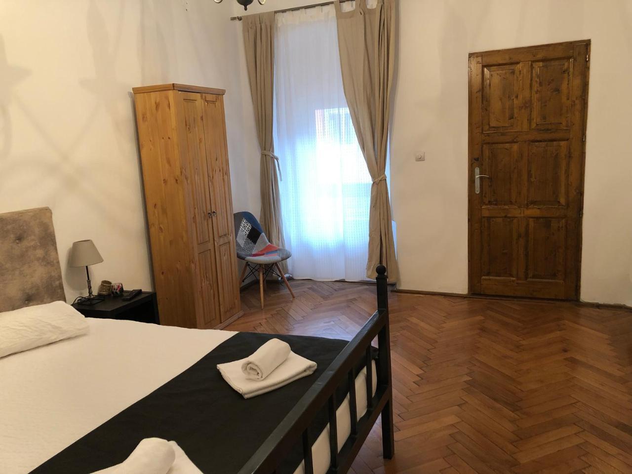Poet Pastior Residence Сибиу Экстерьер фото