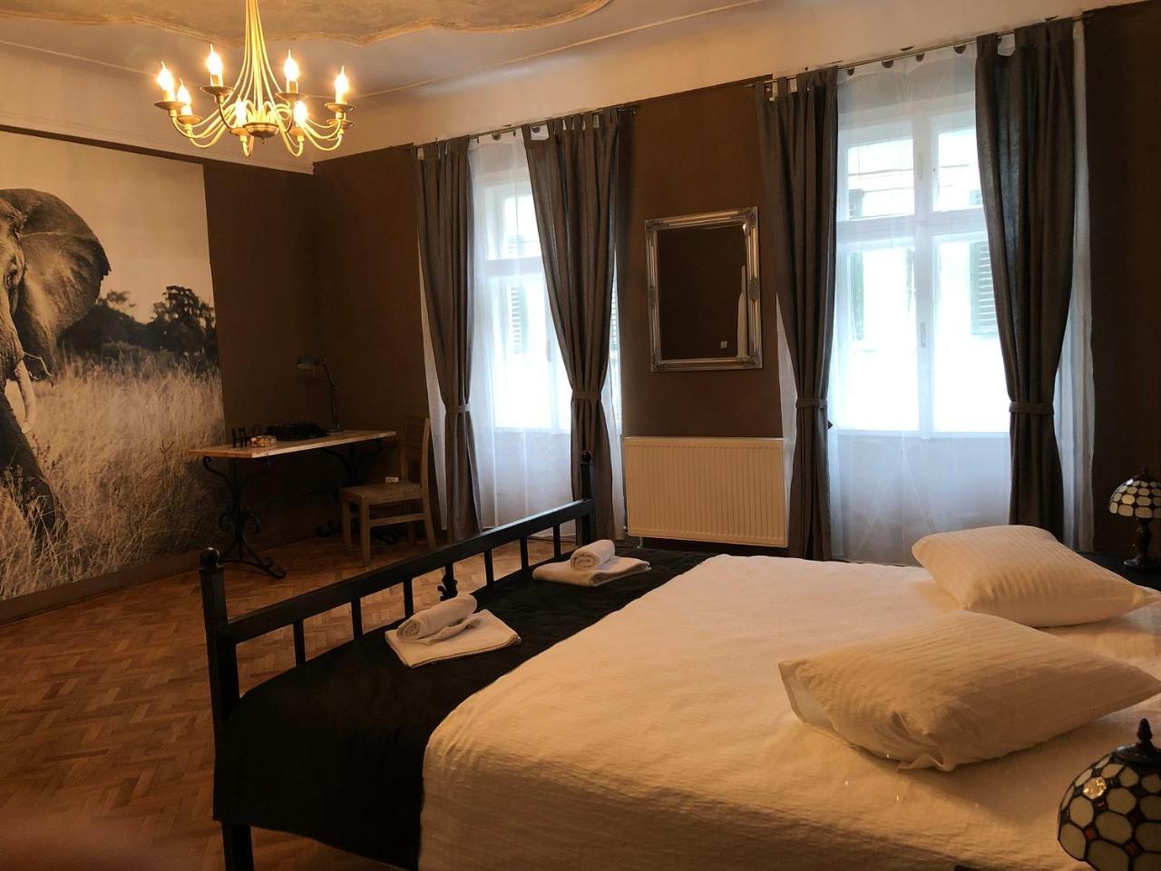 Poet Pastior Residence Сибиу Экстерьер фото